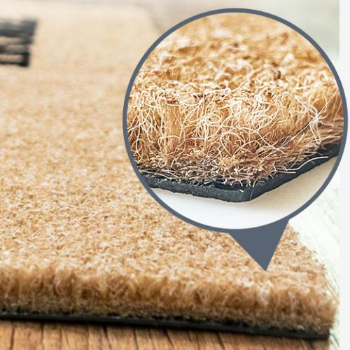 Close da superfície do tapete de imitação de coqueiro